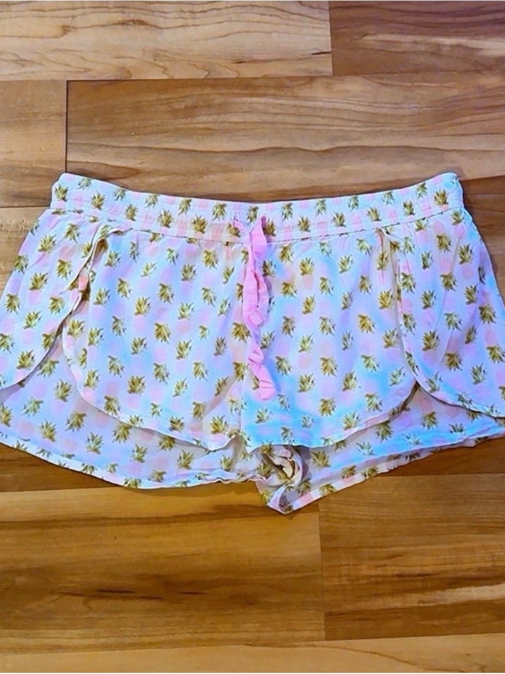 Victoria’s Secret Pink Pineapple Pajama Shorts XS